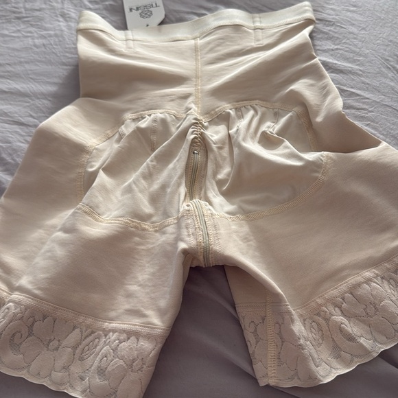 Tissini Short Delcy - Picture 6 of 9